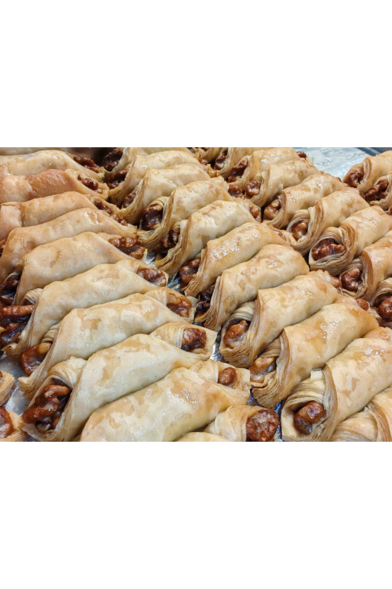 PATISSERIE FEUILLE AU NOIX...